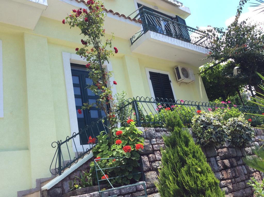 Apartments Simo Petrovac Oda fotoğraf