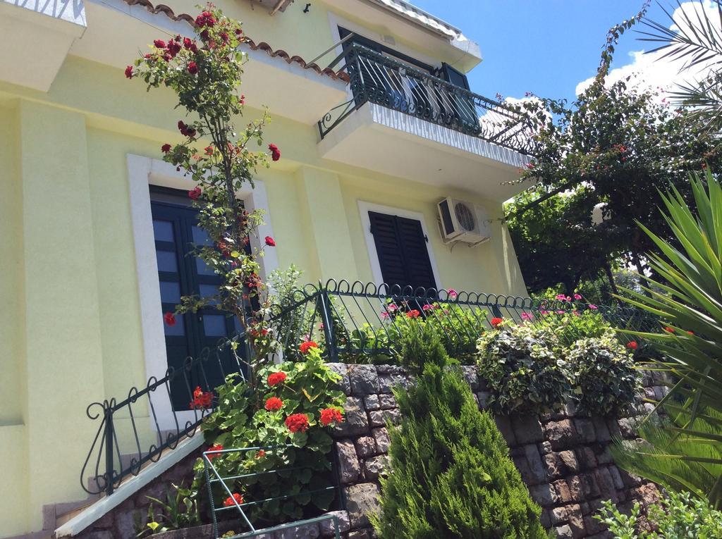 Apartments Simo Petrovac Oda fotoğraf