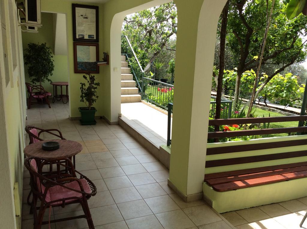 Apartments Simo Petrovac Dış mekan fotoğraf