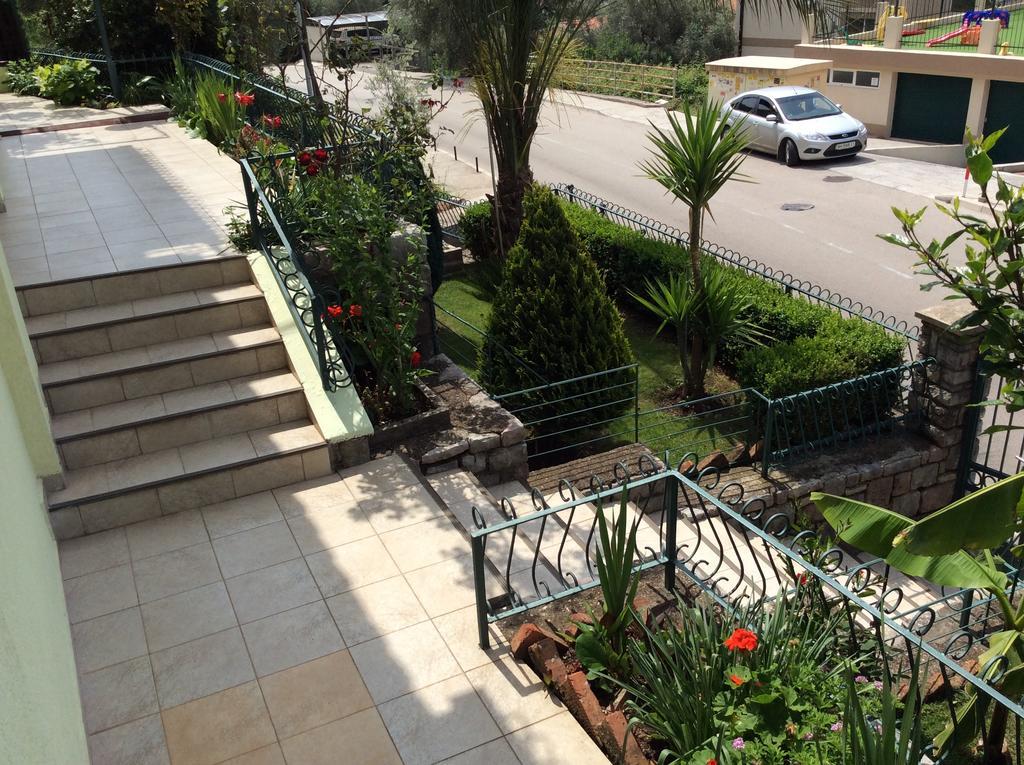 Apartments Simo Petrovac Dış mekan fotoğraf