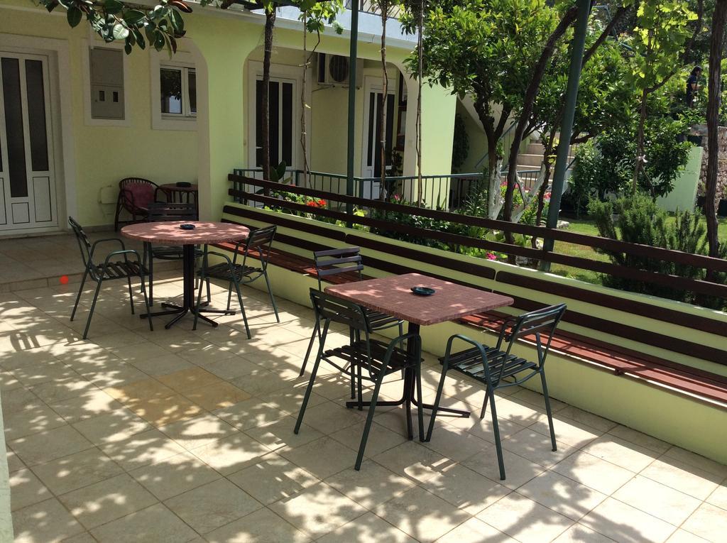 Apartments Simo Petrovac Dış mekan fotoğraf