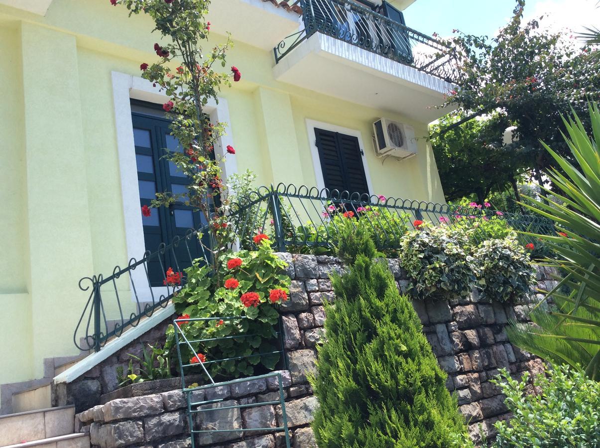 Apartments Simo Petrovac Dış mekan fotoğraf