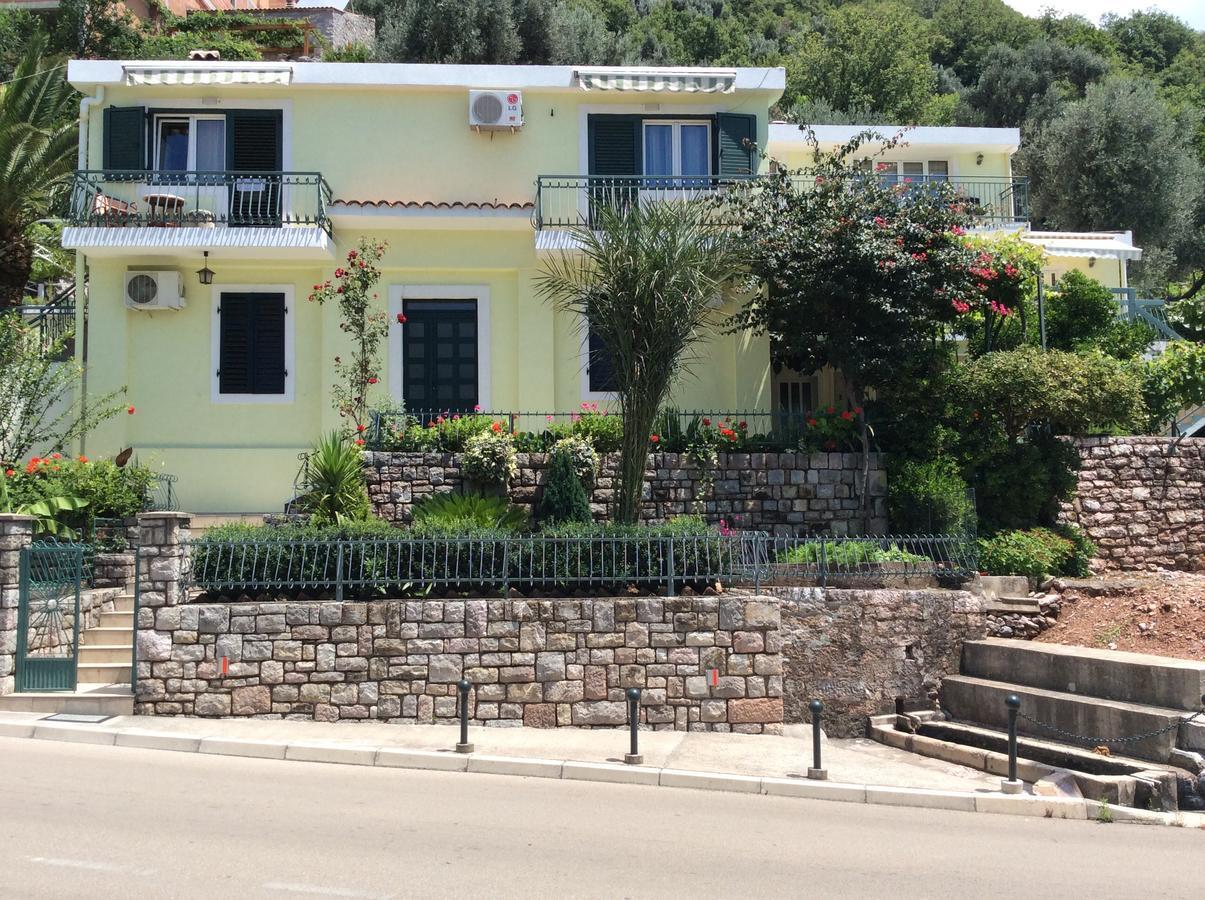Apartments Simo Petrovac Dış mekan fotoğraf