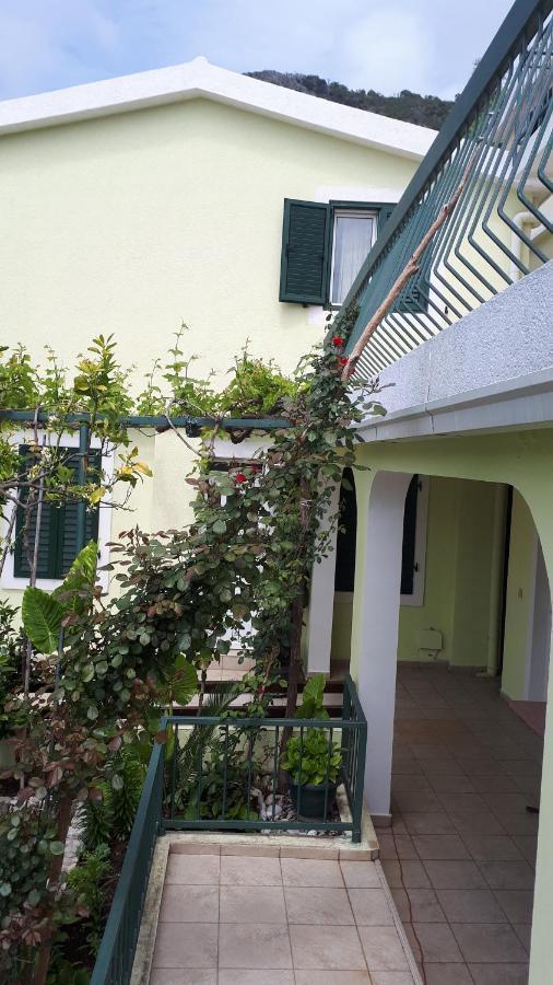 Apartments Simo Petrovac Dış mekan fotoğraf