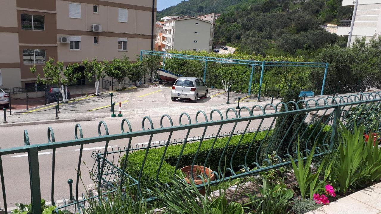 Apartments Simo Petrovac Dış mekan fotoğraf