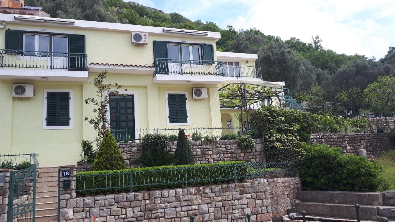 Apartments Simo Petrovac Dış mekan fotoğraf